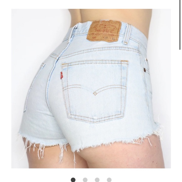 🧊Levis premium 501 light Wash jean shorts 27 - Picture 2 of 11